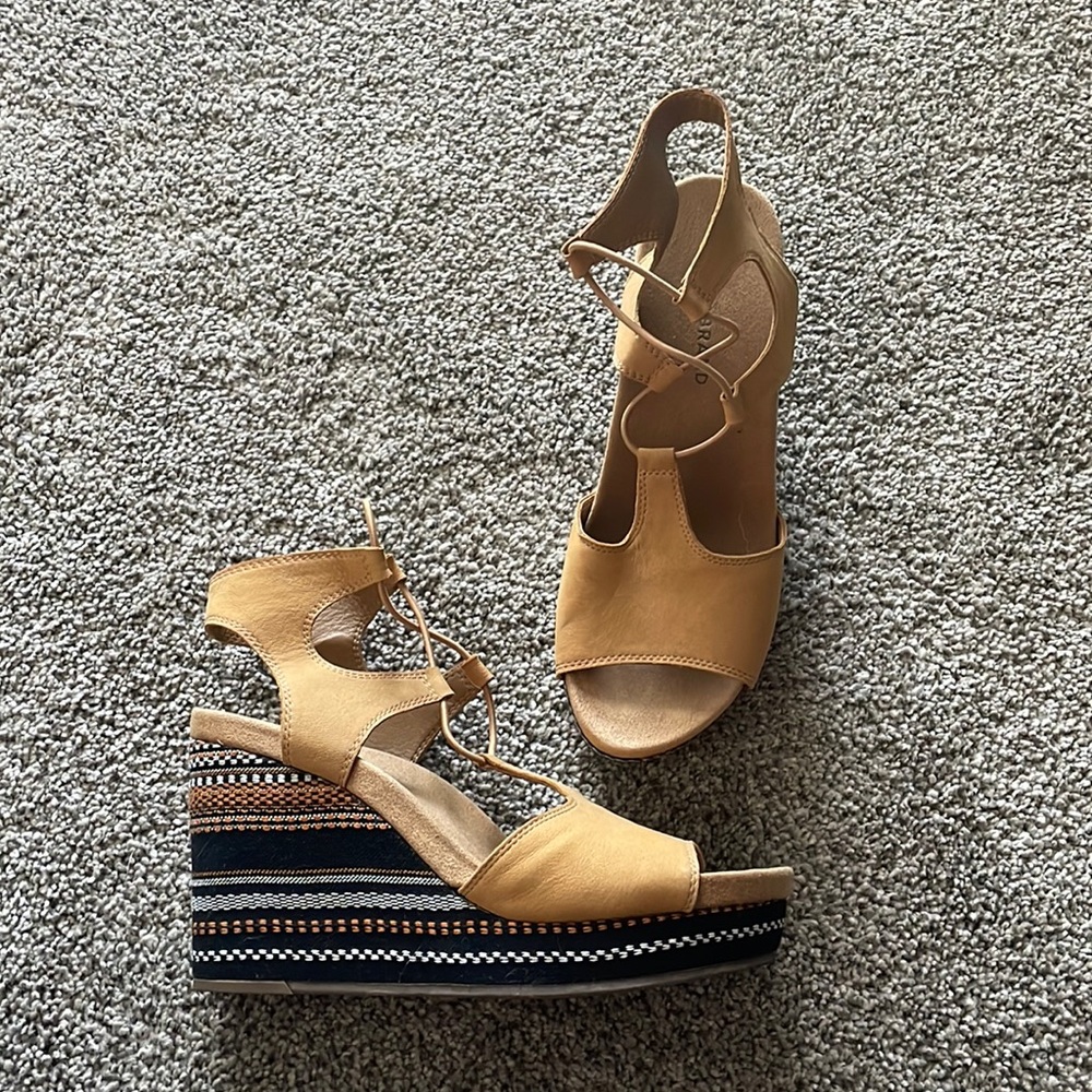 Lucky Brand Wedge Heel